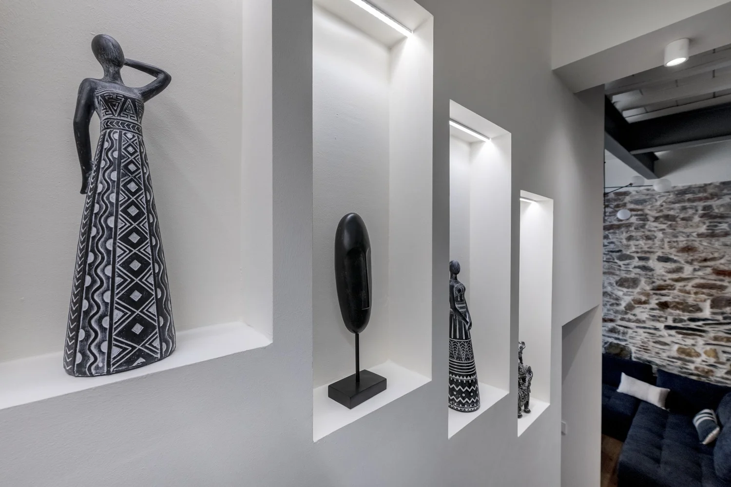 Built-in interior niche with small design details