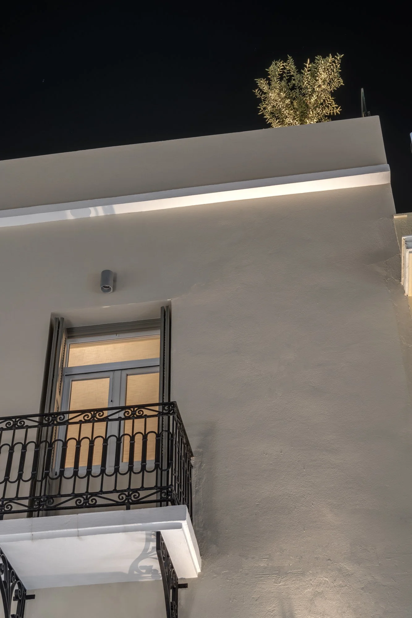 The Heart of Syra exterior at night
